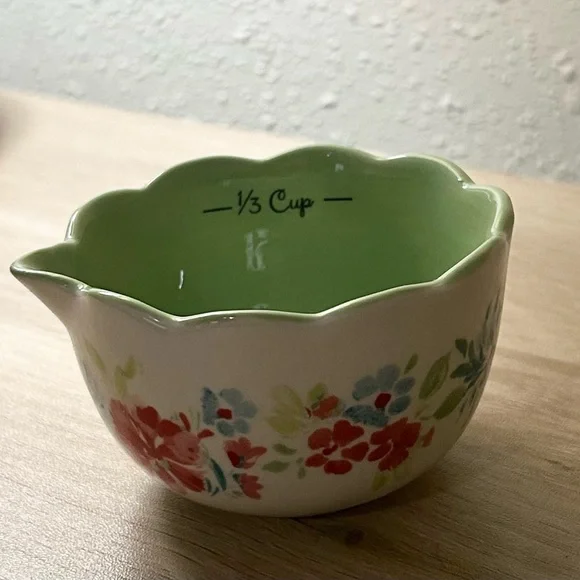 The Pioneer Woman Floral 4 Pc Measuring Cup Set - Picture 6 of 9